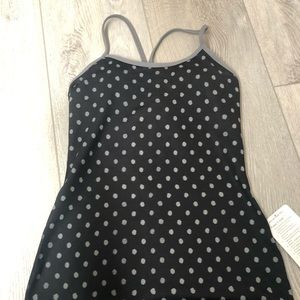 NWT Power Y Tank size 6